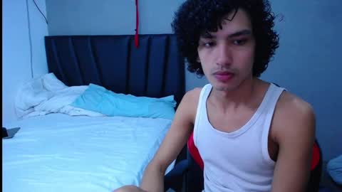 Tayron online show from October 5, 8:24 pm