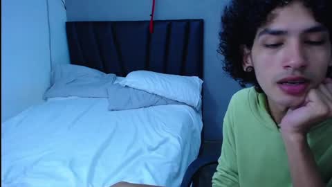 Tayron online show from September 24, 5:33 pm