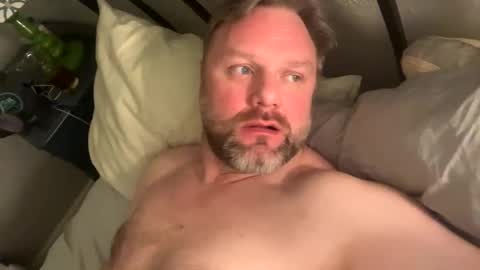 Snapshot of tbiz82 chatting on February 28, 11:58 am Tbiz82 online show from February 28, 11:58 am