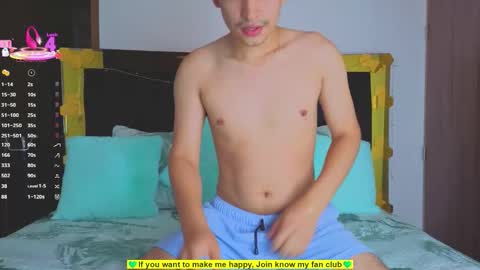 Snapshot of teddy_cowboy chatting on October 22, 12:31 pm  Follow me on Twitter boys ryder and instagram teddyscoot 12  online show from October 22, 12:31 pm