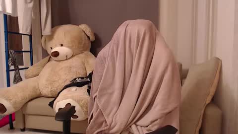 Teddy online show from September 24, 8:18 pm