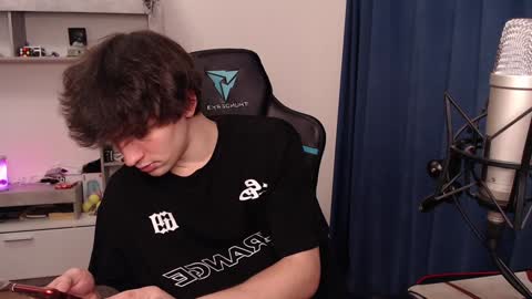 Teddy online show from January 29, 5:02 pm