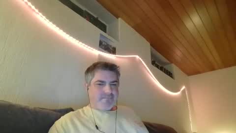 Peter online show from February 2, 5:21 am