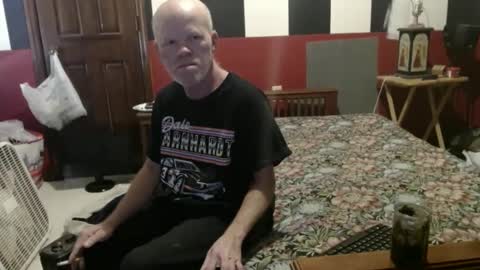 Snapshot of terdy2366 chatting on December 4, 8:07 pm terdy2366 online show from December 4, 8:07 pm