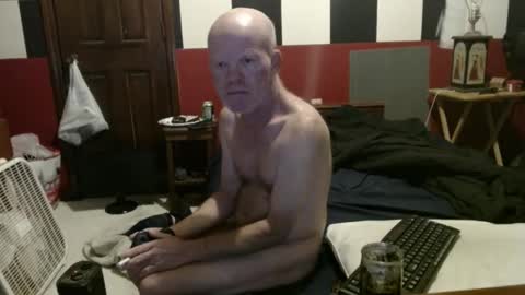 Snapshot of terdy2366 chatting on December 4, 9:18 am terdy2366 online show from December 4, 9:18 am