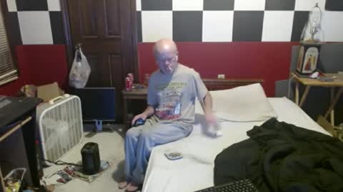 Snapshot of terdy2366 chatting on January 27, 8:29 am terdy2366 online show from January 27, 8:29 am