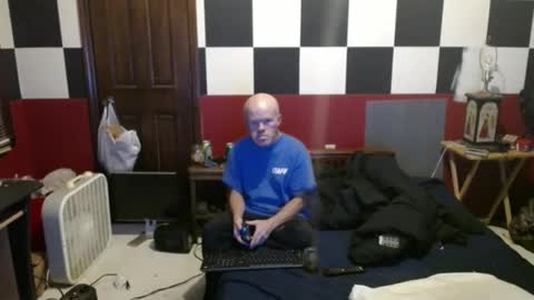 Snapshot of terdy2366 chatting on December 8, 1:35 am terdy2366 online show from December 8, 1:35 am