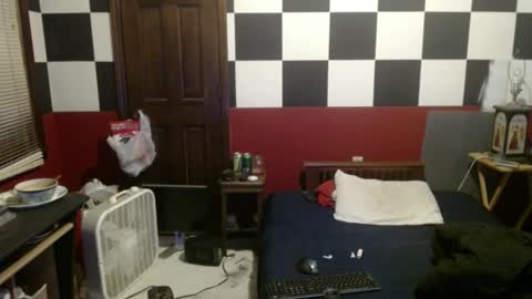 Snapshot of terdy2366 chatting on December 14, 5:18 am terdy2366 online show from December 14, 5:18 am