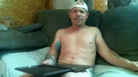 Axle online show from May 20, 9:10 pm