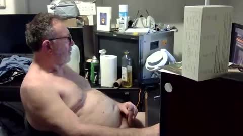 thang5545 online show from September 12, 2:11 am