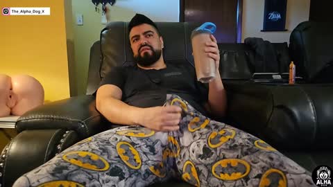 Snapshot of the_alpha_dog_xxx chatting on December 2, 4:07 pm the_alpha_dog_xxx online show from December 2, 4:07 pm