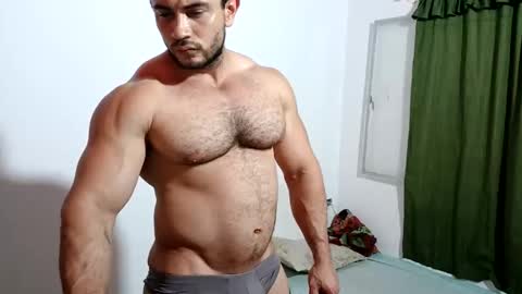 Snapshot of the_beastmuscle chatting on October 12, 6:57 pm beast online show from October 12, 6:57 pm