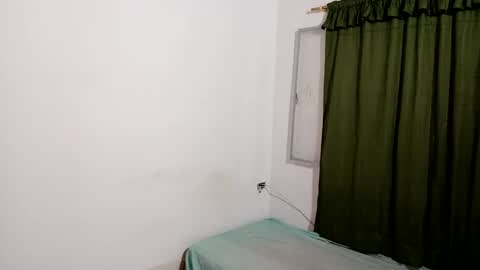 Snapshot of the_beastmuscle chatting on October 19, 4:54 pm beast online show from October 19, 4:54 pm