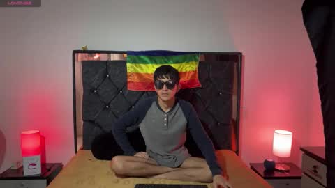 the_boys02 online show from March 13, 9:21 pm