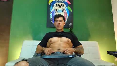 SCOTT  THEO  KAMERON  GENDERSON online show from November 28, 2:59 am