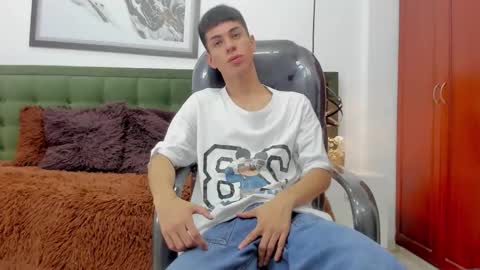   T H E    M A R K   K I N G online show from January 14, 5:39 pm