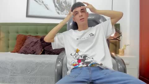   T H E    M A R K   K I N G online show from February 4, 5:08 pm