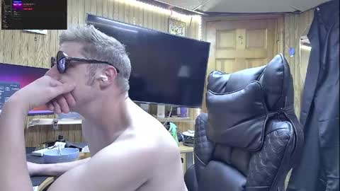 thebellyhero online show from April 6, 7:31 am