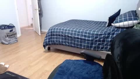 Snapshot of thebigbamboo26 chatting on February 20, 4:57 pm thebigbamboo26 online show from February 20, 4:57 pm