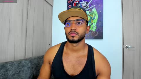 theblack_frank online show from December 12, 1:06 pm