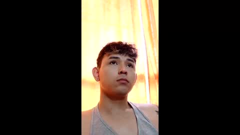 thebluesky_18 online show from May 1, 9:39 pm