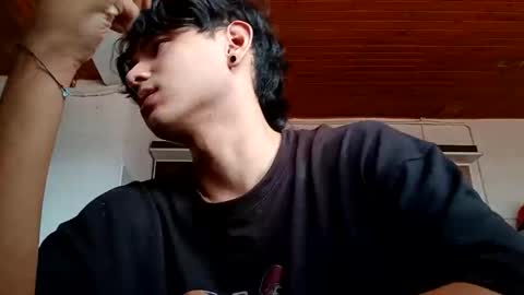 thebluesky_18 online show from November 2, 6:56 pm