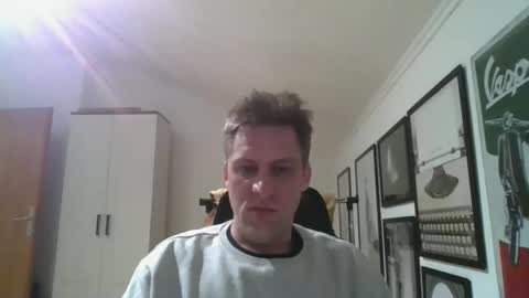 Snapshot of thedon2123 chatting on December 2, 9:59 pm thedon2123 online show from December 2, 9:59 pm