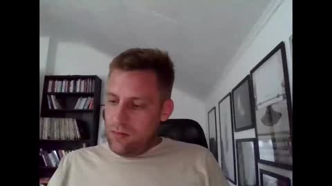 Snapshot of thedon2123 chatting on September 25, 3:44 pm thedon2123 online show from September 25, 3:44 pm