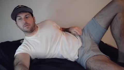 Theetwohander online show from April 4, 1:35 am