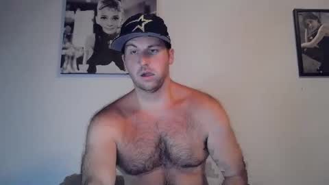 Theetwohander online show from September 17, 2:01 am