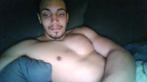 Snapshot of thegodbill4000 chatting on February 14, 3:43 am Thegodbill4000 online show from February 14, 3:43 am