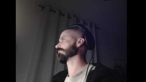 Goofy beard online show from June 5, 2:27 am