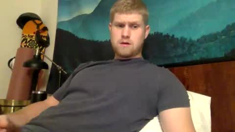 Snapshot of thehairyprince chatting on October 25, 11:39 pm Harry online show from October 25, 11:39 pm