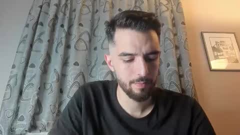 themmistokles online show from December 10, 3:01 pm