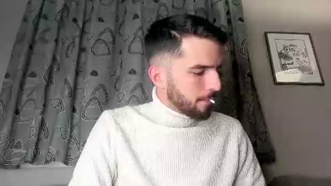 themmistokles online show from December 5, 10:12 pm