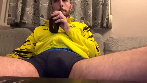 themmistokles online show from March 12, 5:49 pm