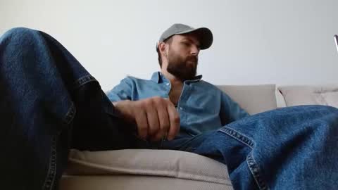 TheMonarchGoat online show from September 17, 1:34 pm