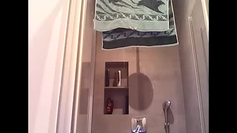 thenewdude1992 online show from October 1, 10:57 pm