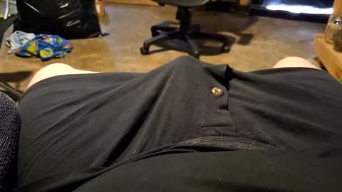 thenewone22901 online show from April 14, 4:12 am