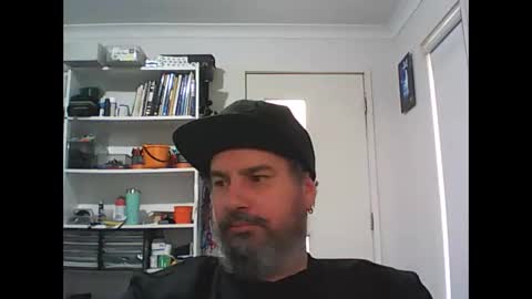 aussiebeard online show from February 25, 2:01 am