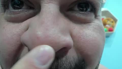 Chris online show from February 15, 7:06 am