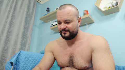 Chris online show from December 4, 6:22 am