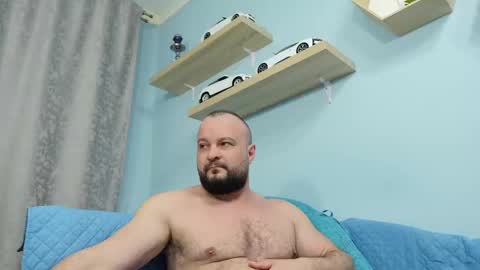 Chris online show from February 26, 6:04 am