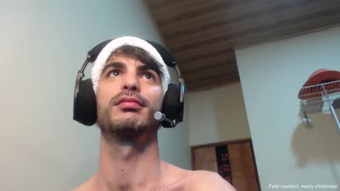 Snapshot of therazhanen chatting on December 27, 5:52 am Santiago Enrique online show from December 27, 5:52 am