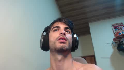 Snapshot of therazhanen chatting on February 19, 5:38 am Santiago Enrique online show from February 19, 5:38 am