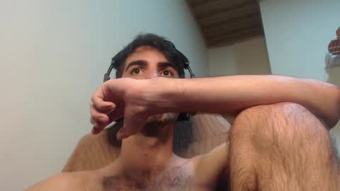 Snapshot of therazhanen chatting on January 20, 4:43 am Santiago Enrique online show from January 20, 4:43 am