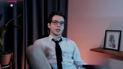 Snapshot of therealmartincox chatting on January 28, 2:32 am     4th  online show from January 28, 2:32 am