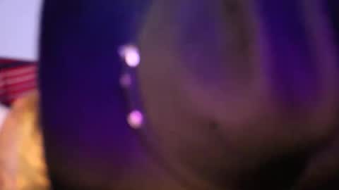 Snapshot of thewildbuck chatting on October 29, 1:30 am The Wild buck online show from October 29, 1:30 am