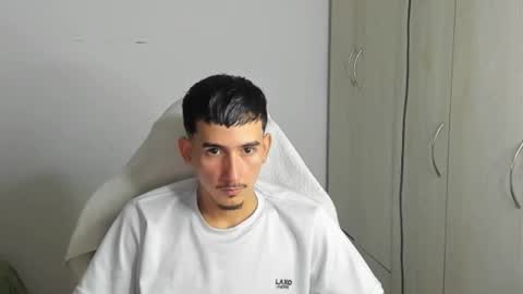 thiago_432 online show from December 1, 12:35 am