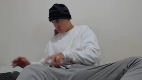 Snapshot of thiago_hot_boy chatting on January 8, 8:06 am Thiago independent model online show from January 8, 8:06 am